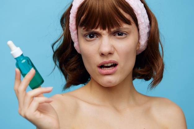 Czy po toniku z kwasem nakłada się krem?