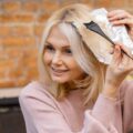 Jakie farby na siwe włosy sprawdzą się w domowej koloryzacji?