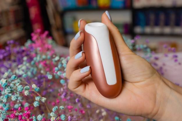 Primer Neonail jak używać podczas stylizacji paznokci?