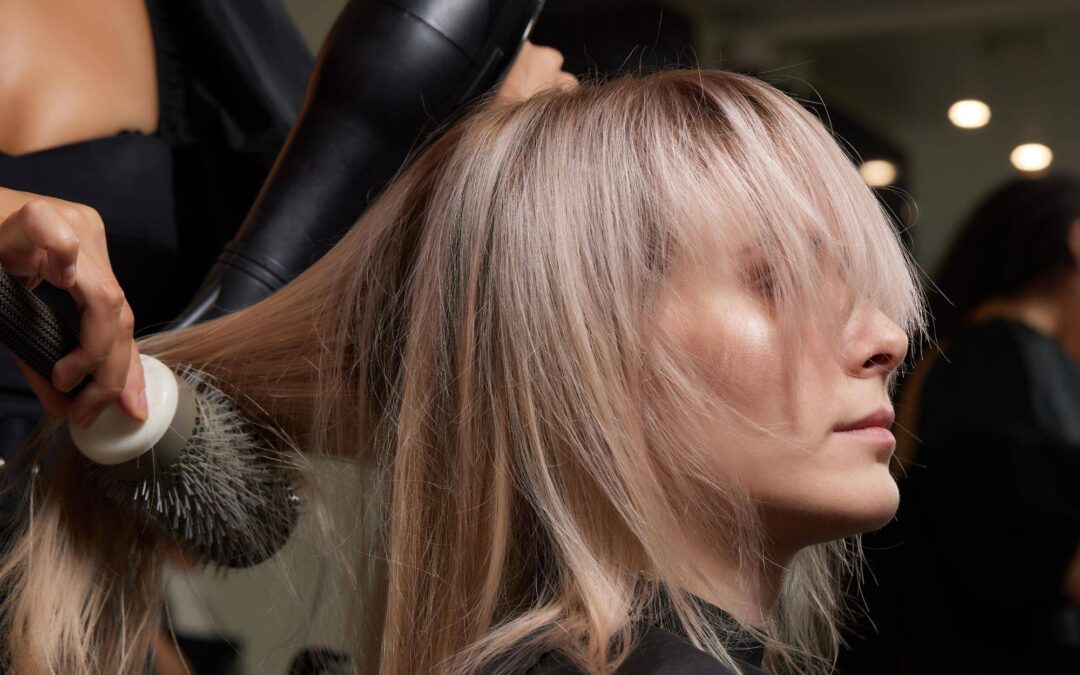 Jak się robi ombre na blond włosach w domowych warunkach?