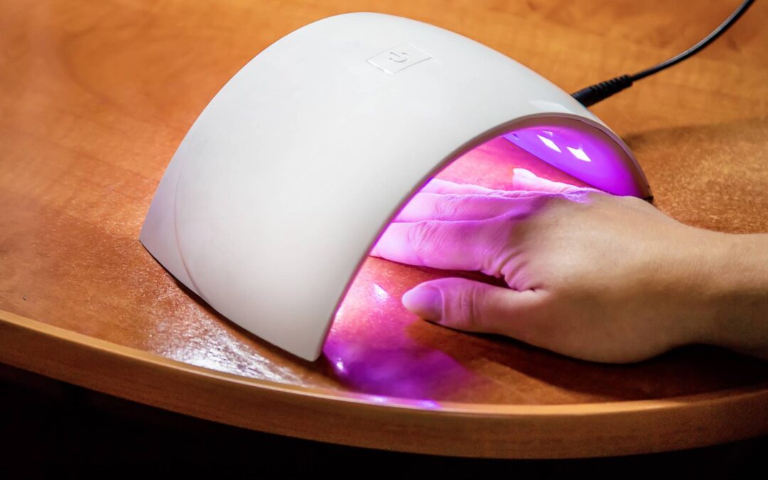 Lampa do paznokci hybrydowych jaka kupić żeby cieszyć się trwałym manicure?