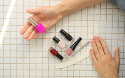 Taśma do paznokci jak używać w domowym manicure?